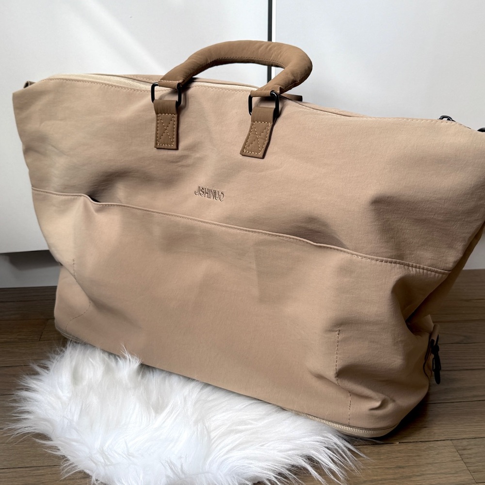 Beige Travel Tote Bag Dance Bag Gym Bag Yoga bag Carry-on capacity bag NEW